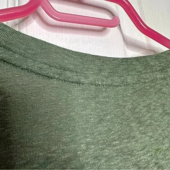 Victoria’s Secret T-Shirt Front Pocket Green / White Embroidery Size Extra Large - Picture 12 of 16